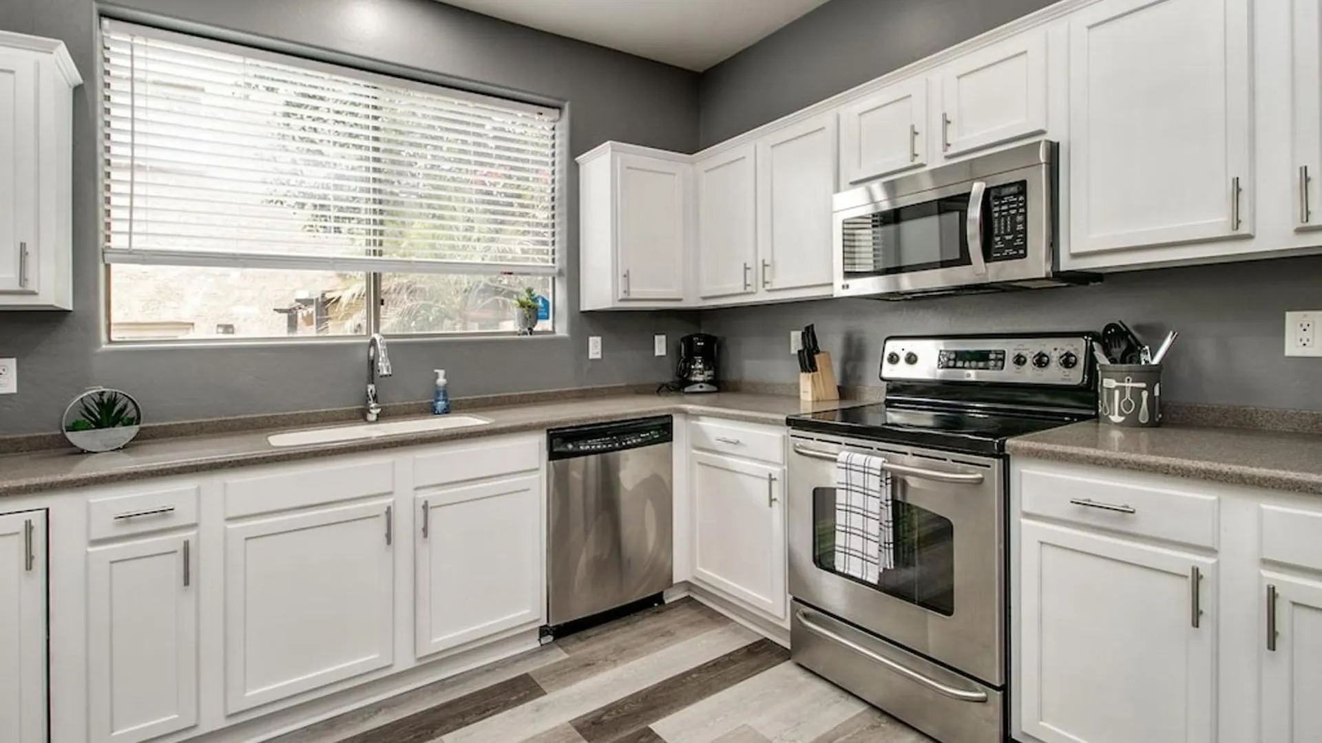 フェニックス 3 Bdrm Townhouse Wgarage In Gated Complexヴィラ 別荘