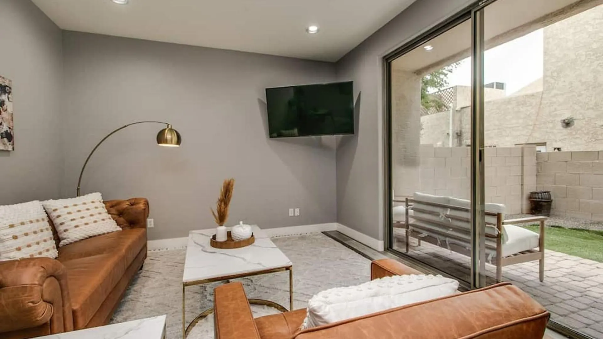 フェニックス 3 Bdrm Townhouse Wgarage In Gated Complexヴィラ 別荘