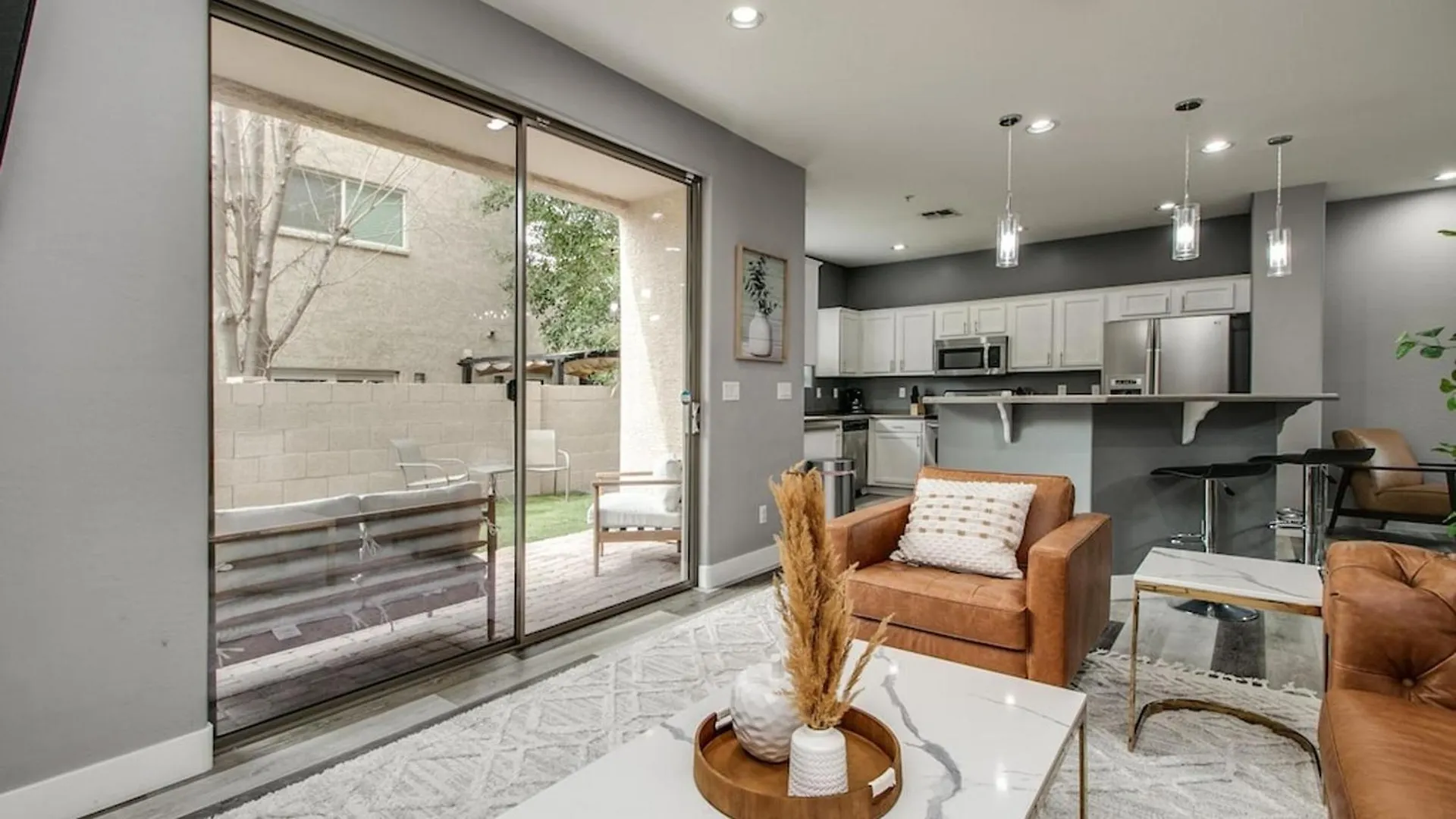 フェニックス 3 Bdrm Townhouse Wgarage In Gated Complexヴィラ 別荘