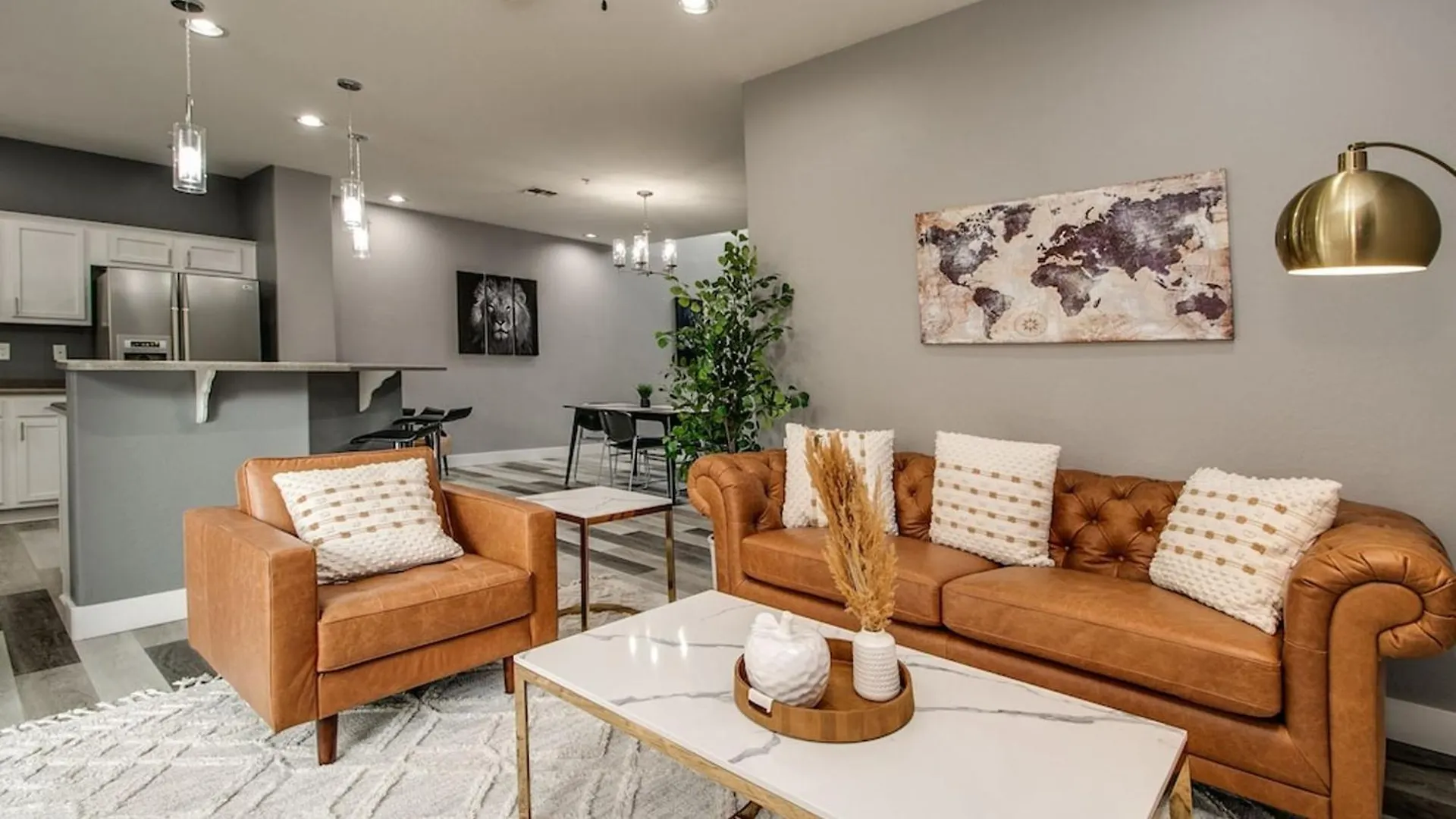 3 Bdrm Townhouse Wgarage In Gated Complexの連絡先